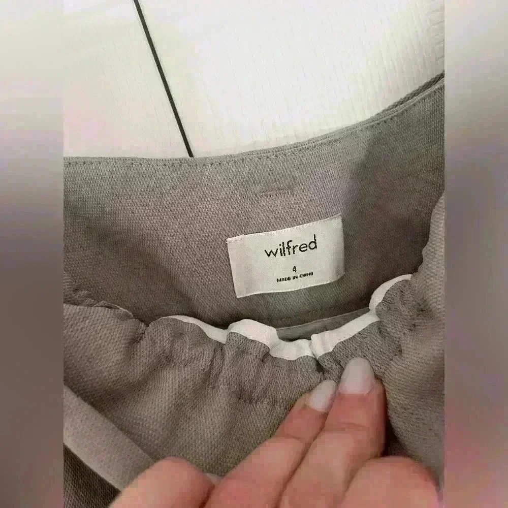 NWOT ARITZIA WILFRED PAPER BAG HIGH WAIST SHORT SIZE 4 GREY  TAUPE - Picture 6 of 8